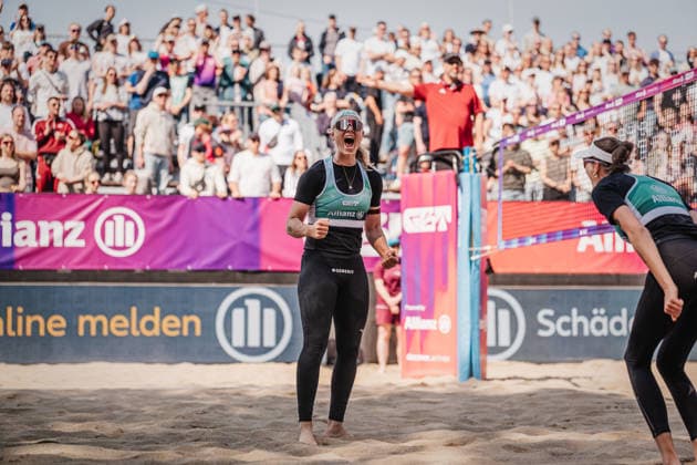 Beach volleyball women Allianz German Beach Tour 2026 Tourstop Düsseldorf 10 05 2026 f l Anna Behlen and Sarah Schulz cheer Düsseldorf Robert Lehr Ufer Nordrhein Westfalen Germany