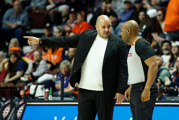 UNCASVILLE, CT - MAY 10: Rachid Meziane of the Connecticut Sun speaks with referee Charles Watson during the WNBA, Basketball Damen, USA game between Seattle Storm and Connecticut Sun on May 10, 2026, at Mohegan Sun Arena in Uncasville, CT. (Photo by M. Anthony Nesmith Icon Sportswire) WNBA: MAY 10 Seattle Storm at Connecticut Sun EDITORIAL USE ONLY Icon26051010