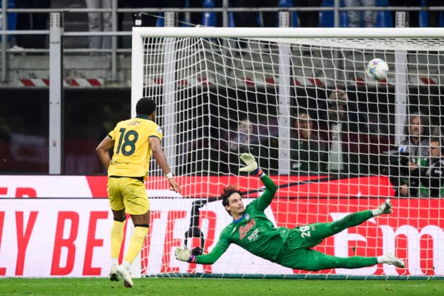 AC Milan v Atalanta BC - Serie A Christopher Nkunku of AC Milan scores a goal from a epanlty kick during the Serie A football match between AC Milan and Atalanta BC. Milan Italy Copyright: xNicolòxCampox