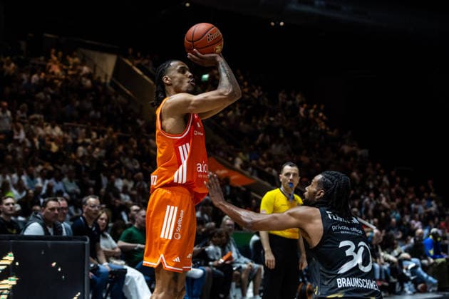 GER, easy Credit Basketball Bundesliga, Basketball Löwen Braunschweig Niners Chemnitz 10 05 2026, Volkswagenhalle, Braunschweig, GER, easy Credit Basketball Bundesliga, Basketball Löwen Braunschweig Niners Chemnitz Kevin Yebo Niners Chemnitz, 0 Â Photo Alexander Trienitz Braunschweig Volkswagenhalle Niedersachsen Germany