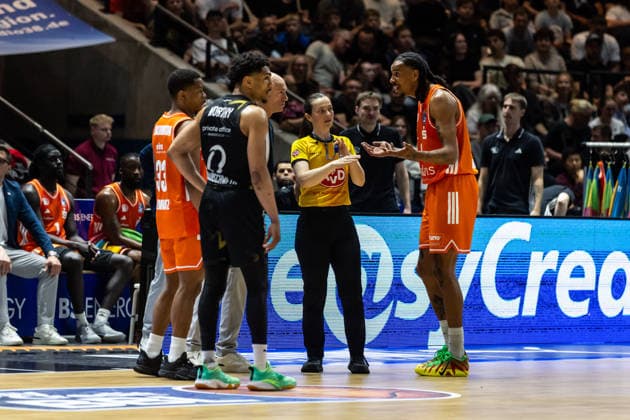 GER, easy Credit Basketball Bundesliga, Basketball Löwen Braunschweig Niners Chemnitz 10 05 2026, Volkswagenhalle, Braunschweig, GER, easy Credit Basketball Bundesliga, Basketball Löwen Braunschweig Niners Chemnitz Kevin Yebo Niners Chemnitz, 0 discussed Â Photo Alexander Trienitz Braunschweig Volkswagenhalle Niedersachsen Germany