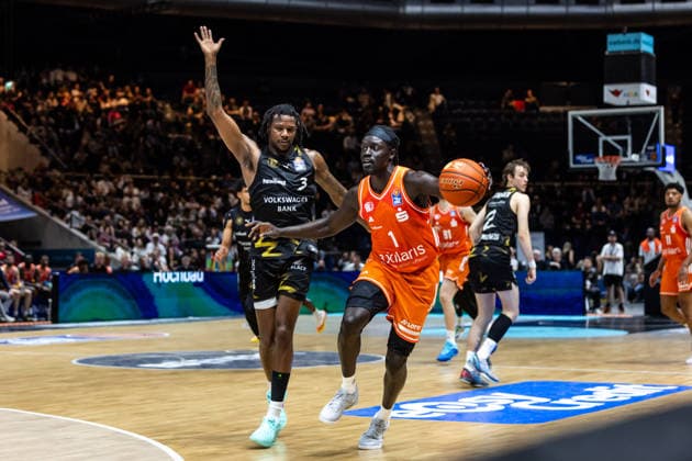 GER, easy Credit Basketball Bundesliga, Basketball Löwen Braunschweig Niners Chemnitz 10 05 2026, Volkswagenhalle, Braunschweig, GER, easy Credit Basketball Bundesliga, Basketball Löwen Braunschweig Niners Chemnitz Aher Uguak Niners Chemnitz, 1 , Josh Hawley Basketball Löwen Braunschweig, 3 Â Photo Alexander Trienitz Braunschweig Volkswagenhalle Niedersachsen Germany
