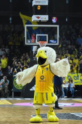 v l Mascot Albatros, GER, Berlin, Basketball, Alba Berlin vs Science City Jena, in the Max Schmeling Halle , BBL, 10 5 2026 Copyright: HMBxMedia UwexKoch