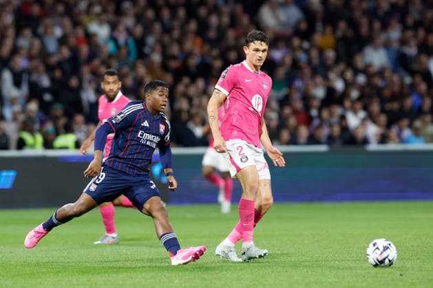 Toulouse FC v Olympique Lyonnais - Ligue 1 McDonald s 02 Rasmus Schmidt NICOLAISEN (tfc) - 09 ENDRICK Felipe Moreira de Sousa (ol) during the Ligue 1 McDonald s match between Toulouse and Lyon at Stadium de Toulouse on May 10, 2026 in Toulouse, France. Toulouse France  Copyright: xFEPx 776348387