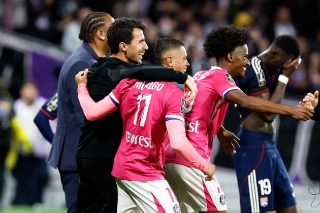 Toulouse FC v Olympique Lyonnais - Ligue 1 McDonald s 11 Santiago HIDALGO (tfc) - 10 Yann GBOHO (tfc) - Jorge MACIEL (Entraineur adjoint Lyon OL) during the Ligue 1 McDonald s match between Toulouse and Lyon at Stadium de Toulouse on May 10, 2026 in Toulouse, France. Toulouse France  Copyright: xFEPx 776348387