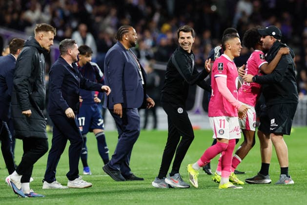 Toulouse FC v Olympique Lyonnais - Ligue 1 McDonald s 11 Santiago HIDALGO (tfc) - Jorge MACIEL (Entraineur adjoint Lyon OL) during the Ligue 1 McDonald s match between Toulouse and Lyon at Stadium de Toulouse on May 10, 2026 in Toulouse, France. Toulouse France  Copyright: xFEPx 776348387