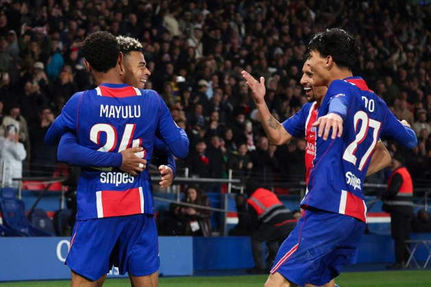 Joie - But de Desire Doue (PSG) - Senny Mayulu (PSG) - Marquinhos (PSG) - Dro Fernandez (PSG) - Match de Ligue 1 McDonald s Paris Saint-Germain - Brest (1-0) au Parc des Princes à Paris le 10 mai 2026. Michael Baucher PsnewZ Bestimage McDonald s Ligue 1 match Paris Saint-Germain - Brest (1-0) at the Parc des Princes in Paris on May 10, 2026. Paris France  Copyright: xMichaelxBaucherx xPsnewZx xBestimagexMichaelxBaucherx xPsnewZx xBestimagex