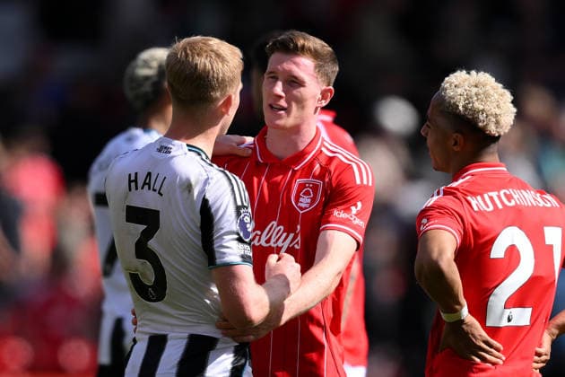 Nottingham Forest v Newcastle United - Premier League Elliot Anderson of Nottingham Forest talks with Lewis Hall of Newcastle United following the final whistle during the Premier League match between Nottingham Forest and Newcastle United at the City Ground in Nottingham, England, on May 10, 2026. Nottingham Nottinghamshire United Kingdom  Copyright: xMIxNewsx originalFilename:fletcher-nottingh260510_npzMW.jpg