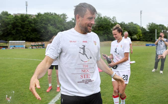 10 05 2026, Germany, Stuttgart, Soccer Women 2 Bundesliga, VfB Stuttgart vs VfL Wolfsburg II, Coach Nico Schneck VfB wet after the beer shower