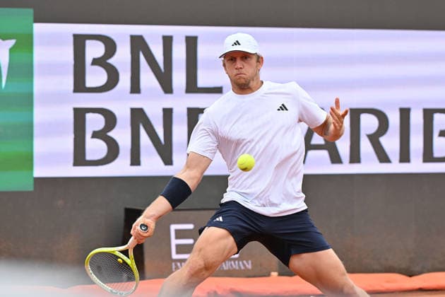 IPA84566470 - Alejandro Davidovich Fokina ESP in action during men s singles match at the Internazionali BNL d Italia at Foro Italico in Rome. during the match of Italian Open Tennis, Day 8 at the Foro Italico on May 11, 2026 in Rome, Italy. during Internazionali BNL d Italia, International Tennis match in Rome, Italy, May 11 2026  Copyright: xRobertoxRamaccia IPAxSportx xx 84566470