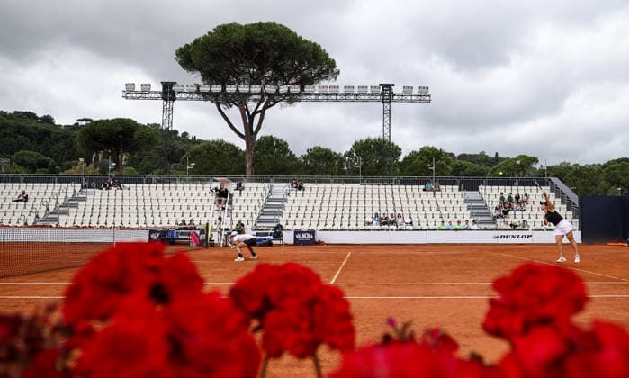 (260511) -- ROME, May 11, 2026 -- Jiang Xinyu Xu Yifan (R) compete during the women s doubles round of 32 match between Jiang Xinyu Xu Yifan of China and Anna Danilina of Kazakhstan Asia Muhammad of the United States at the WTA, Tennis Damen Italian Open tennis tournament in Rome, Italy, May 11, 2026. ) (SP)ITALY-ROME-TENNIS-WTA-ITALIAN OPEN-WOMEN S DOUBLES WangxKaiyan 