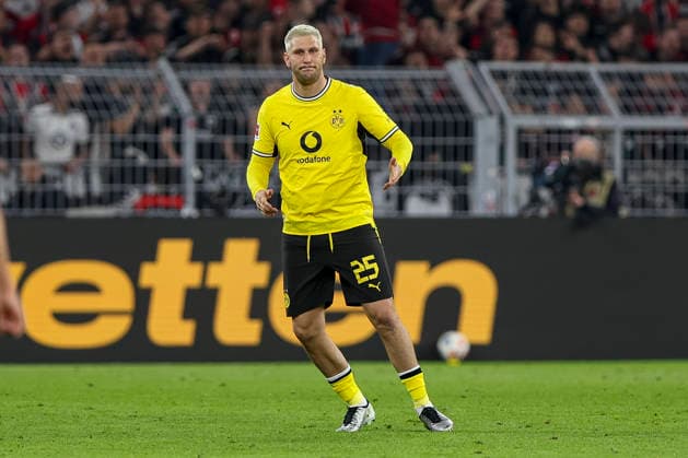 08.05.2026, GER, Fussball, Herren, 1. BL, Saison 2025 2026, Borussia Dortmund - Eintracht Frankfurt Niklas Süle (BVB) ist enttäuscht Dortmund Signal Iduna Park Nordrhein-Westfalen Deutschland *** 08 05 2026, GER, Football, Men, 1 BL, Season 2025 2026, Borussia Dortmund Eintracht Frankfurt Niklas Süle BVB is disappointed Dortmund Signal Iduna Park North Rhine-Westphalia Germany Copyright: xAdrianxSchlüterx