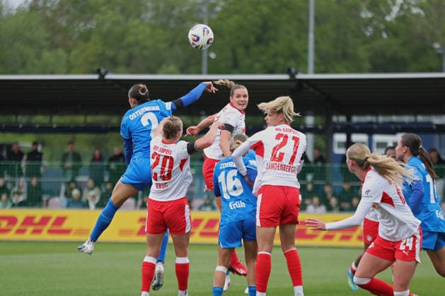 Google Pixel Womens Bundesliga, RB Leipzig Bayer Leverkusen 11 05 2026 Andrea Norheim 3, RB Leipzig clears by head Football, Google Pixel Womens Bundesliga, Season 2025 2026, 25 Matchday RB Leipzig vs Bayer 04 Leverkusen on 11 05 2026, Training Center Cottaweg, Leipzig DFB REGULATIONS PROHIBIT ANY USE OF PHOTOGRAPHS AS IMAGE SEQUENCES AND OR QUASI VIDEO Copyright: xBEAUTIFULxSPORTS JanxKaeferx