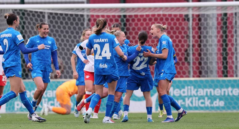 Leipzig, 11 05 2025, Red Bull Campus, Soccer, 1 Bundesliga, Women 25 Matchday , RB Leipzig vs Bayer 04 Leverkusen , In the picture Goal for Leverkusen Ruby Grant 22, LEV scores to 1 3 , For editorial use only Only editorial use , DFL DFB regulations prohibit any use of photographs as image sequences and or quasi video ,
