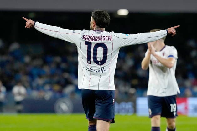 SSC Napoli v Bologna FC - Serie A Federico Bernardeschi of Bologna Fc celebrates after scoring during the Serie A match between SSC Napoli and Bologna FC at Stadio Diego Armando Maradona Naples Italy on 11 May 2026. Naples Naples Italy  Copyright: xFrancoxRomanox originalFilename:romano-sscnapol260511_npCNc.jpg