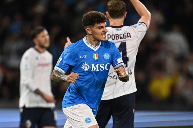 IPA84576936 - Giovanni Di Lorenzo of S.S.C. Napoli celebrates after scoring the goal of 1-2 during the 36th day of the Serie A Championship between S.S.C. Napoli and Bologna F.C. at the Diego Armando Maradona Stadium on May 11, 2026 in Naples, Italy.  Copyright: xDomenicoxCippitelli IPAxSportx xx 84576936