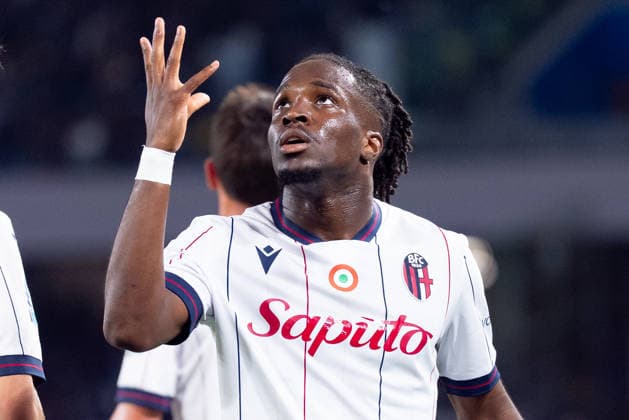 SSC Napoli v Bologna FC - Serie A Enilive Jonathan Rowe of Bologna FC celebrates after scoring third goal during the serie Serie A Enilive match between SSC Napoli and Bologna FC at Stadio Diego Armando Maradona on May 11, 2026 in Naples, Italy Naples Stadio Diego Armando Maradona Naples Italy Copyright: xGiuseppexMaffiax 260511_SerieA_Napoli-Bologna_GM_09743