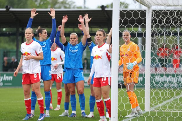 Google Pixel Womens Bundesliga, RB Leipzig Bayer Leverkusen 11 05 2026 Raise your hands Selina Ostermeier 2, Bayer Leverkusen and Cornelia Kramer 7, Bayer Leverkusen await a corner kick Soccer, Google Pixel Womens Bundesliga, Season 2025 2026, 25 Matchday RB Leipzig vs Bayer 04 Leverkusen on 11 05 2026, Training Center Cottaweg, Leipzig DFB REGULATIONS PROHIBIT ANY USE OF PHOTOGRAPHS AS IMAGE SEQUENCES AND OR QUASI VIDEO Copyright: xBEAUTIFULxSPORTS JanxKaeferx