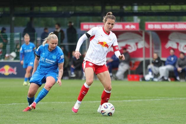 Google Pixel Womens Bundesliga, RB Leipzig Bayer Leverkusen 11 05 2026 Sandra Starke 13, RB Leipzig in front of Vanessa Fudalla 21, Bayer Leverkusen on the ball Football, Google Pixel Womens Bundesliga, Season 2025 2026, 25 Matchday RB Leipzig vs Bayer 04 Leverkusen on 11 05 2026, Training Center Cottaweg, Leipzig DFB REGULATIONS PROHIBIT ANY USE OF PHOTOGRAPHS AS IMAGE SEQUENCES AND OR QUASI VIDEO Copyright: xBEAUTIFULxSPORTS JanxKaeferx