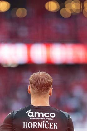 May 11, 2026, Lisbon, Lisbon, Portugal: Braga goalkeeper from Czechia LUKAS HORNICEK (1) in action during the game for Liga Portugal Betclic between Benfica and Braga at Estadio da Luz Soccer 2026: Benfica 2:2 Braga  - ZUMAs359 20260511_zsp_s359_012 Copyright: xAlexandrexdexSousax