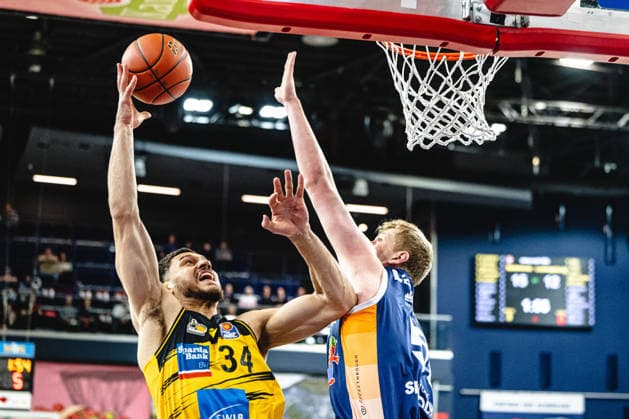 Rostock, Germany 12 May 2026 easyCredit BBL Play Ins 2025 2026 Rostock Seawolves vs MHP Riesen Ludwigsburg In the picture from left Gavin Schilling MHP RIESEN Ludwigsburg and Bent Leuchten Rostock Seawolves Stadthalle Rostock Mecklenburg Vorpommern Copyright: xFotostandx xVoelkerx