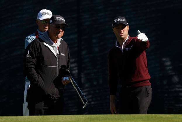 Justin Thomas works on chip shots with a coach two days before the start of 108th PGA, Golf Herren Championship at Aronimink Golf Club on Tuesday, May 12, 2026 in Newtown, Pennsylvania.  PGA20260512109 JOHNxANGELILLO