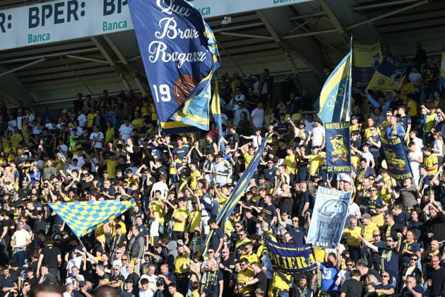 Tifo del Modena durante la partita di Serie B tra Modena e Juve Stabia Playoff allo stadio Alberto Braglia di Modena, Italia -martedÃ¬ 12 maggio 2026. - Calcio. (Foto di Gianni Santandrea Lapresse)  Copyright: xGiannixSantandrea LaPressex