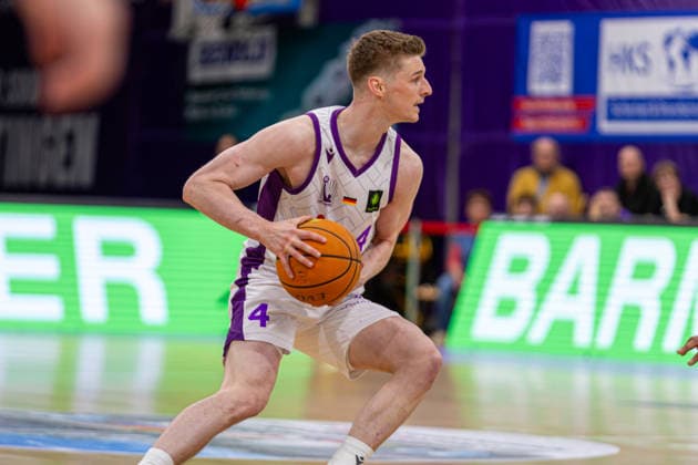 ProA, BG Goettingen vs Bozic Estriche Kirchheim Knights, Sparkassen Arena Goettingen 12 05 2026 ProA, Goettingen, Germany 12 05 2026 Daniel Kirchner BG Goettingen, 4 am Ball, Barmer ProA 2 Basketball Bundesliga, Playoffs, Game of BG Goettingen vs Bozic Estriche Kirchheim Knights, Sparkassen Arena Goettingen Copyright: xBEAUTIFULxSPORTS Freudensteinx