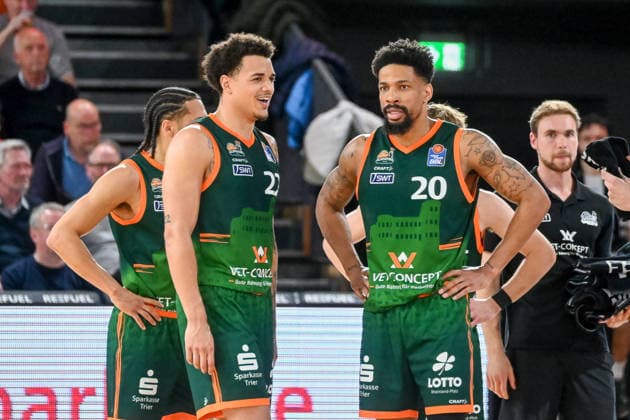 Nolan Adekunle VET CONCEPT Gladiators Trier, 22 and Urald King VET CONCEPT Gladiators Trier, 20 RASTA Vechta vs VET CONCEPT Gladiators Trier, easyCredit Basketball Bundesliga, Play Ins, Season 2025 2026, 12 05 2026, RASTA Vechta vs VET CONCEPT Gladiators Trier, easyCredit Basketball Bundesliga, Play Ins, Season 2025 2026, 12 05 2026 Vechta Copyright: xEibner-Pressefoto RobertxGertzenx EP_RGN