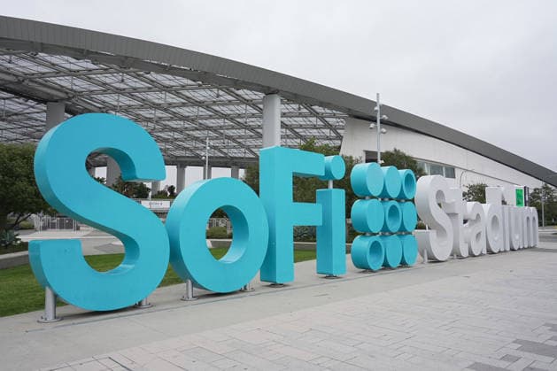 A photograph showing the SoFi Stadium logo in Inglewood, California, 5 May 2026. SoFi Stadium is set to host the eight matches it will host for the 2026 FIFA World Cup, WM, Weltmeisterschaft, Fussball and the 2028 Olympic Games, Olympische Spiele, Olympia, OS two events through which the city aims to transform its long-standing reliance on cars. SoFi Stadium is gearing up for the 2026 World Cup !ACHTUNG: NUR REDAKTIONELLE NUTZUNG!  Copyright: xOmarxAlonsox AME1228 20260512-55020260364_1