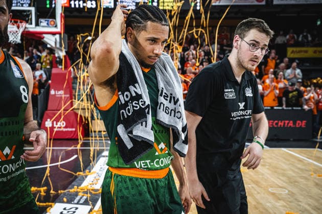 1 Basketball Bundesliga, easyCredit BBL, Season 2025 2026, Men, Play Ins, Match for 7th place, 12 05 2026, RASTA Vechta Gladiators Trier Jordan Roland 15 VET CONCEPT Gladiators Trier after the game Vechta RASTA Dome Lower Saxony Germany