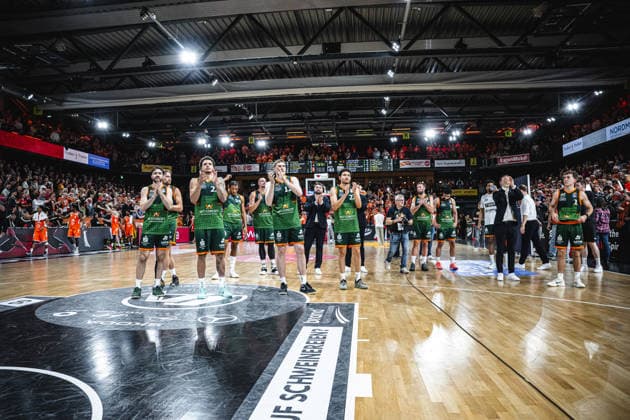 1 Basketball Bundesliga, easyCredit BBL, Season 2025 2026, Men, Play Ins, Match for 7th place, 12 05 2026, RASTA Vechta Gladiators Trier The VET CONCEPT Gladiators Trier team after the game Vechta RASTA Dome Lower Saxony Germany