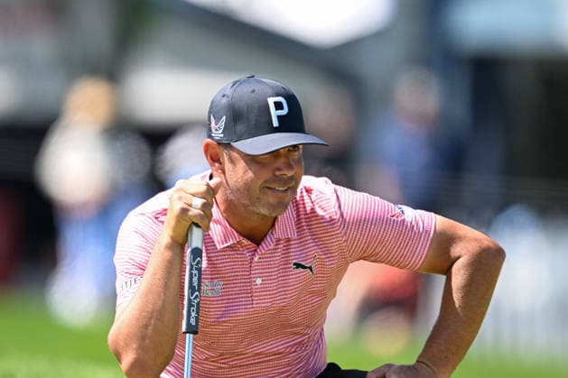 NEWTON SQUARE, PA - MAY 12: Gary Woodland of United States of America lines up a putt during the 2026 PGA, Golf Herren Championship on May 12th, 2026 at Aronimink Golf Club in Newtown Square, PA.(Photo by Terence Lewis Icon Sportswire) GOLF: MAY 12 PGA PGA Championship EDITORIAL USE ONLY Icon260512074