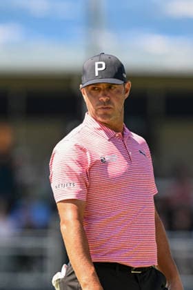 NEWTON SQUARE, PA - MAY 12: Gary Woodland of United States of America looks on during the 2026 PGA, Golf Herren Championship on May 12th, 2026 at Aronimink Golf Club in Newtown Square, PA.(Photo by Terence Lewis Icon Sportswire) GOLF: MAY 12 PGA PGA Championship EDITORIAL USE ONLY Icon260512077
