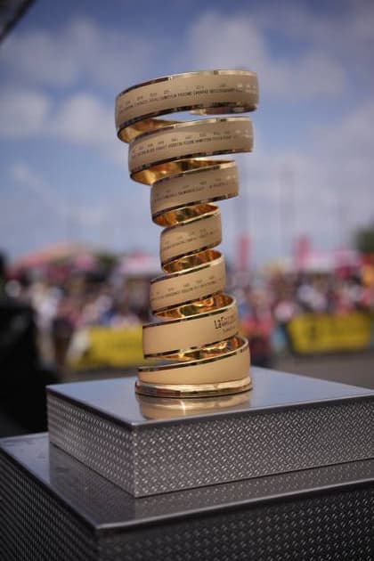 The Trophy during Stage 5 of the Giro d™Italia, from Praia a Mare to Potenza, Italy, Wednesday, May 13, 2026.  Copyright: xMarcoxAlpozzi LaPressex