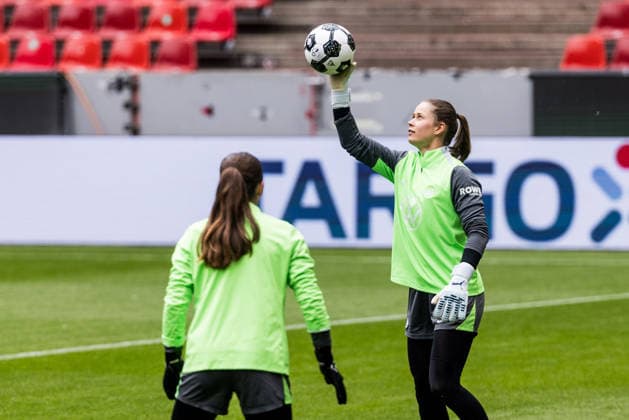 Final training VfL Wolfsburg 13 05 2026 Stina Johannes VfL Wolfsburg, 1 with ball DFB Pokal 46 Final Women, VfL Wolfsburg FC Bayern Munich, Final training VfL Wolfsburg, Cologne, RheinEnergiestadion on 13 05 2026 Copyright: xBEAUTIFULxSPORTS Wunderlx