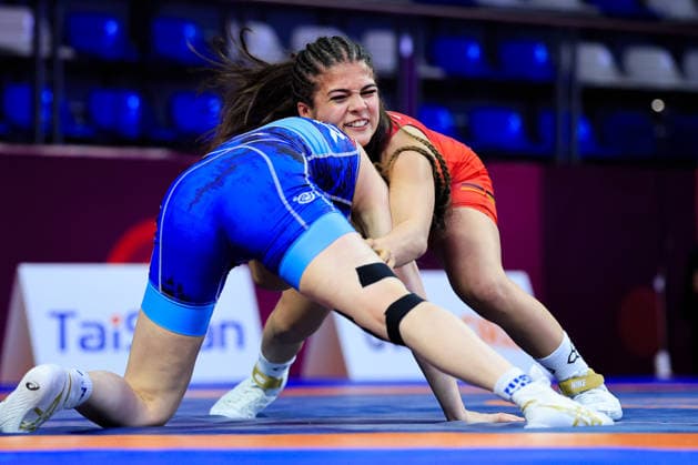 U17, U 17 Wrestling European Championships 49kg WW - Madina Bayramova (GER) df. Emine Beyza Bariskan (TUR) *** U17 Wrestling European Championships 49kg WW Madina Bayramova GER df Emine Beyza Bariskan TUR Copyright: xKostadinxAndonov xUnitedxWorldxWrestlingx Kostadin Andonov United World Wrestling