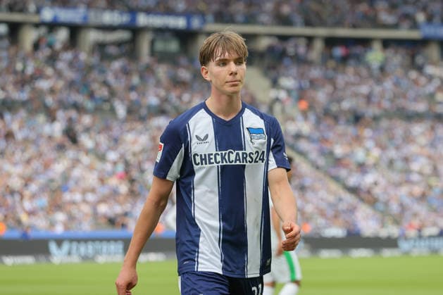 10 05 2025, xtgx, Soccer 2 Bundesliga, Hertha BSC Berlin SpVgg Greuther Fürth emspor, v l Kennet Eichhorn Hertha, 23 Portrait, Portraet, Einzelbild DFL DFB REGULATIONS PROHIBIT ANY USE OF PHOTOGRAPHS as IMAGE SEQUENCES and or QUASI VIDEO Berlin