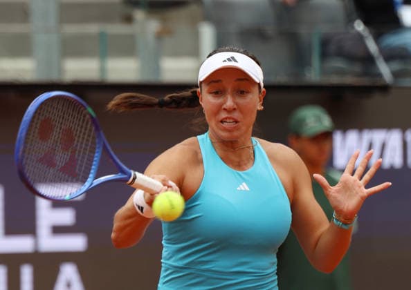 May 13, 2026, Rome, Lazio, Italy: JESSICA PEGULA of USA during the match against I. Swiatek of Poland in the quarterfinals of tennis tournament WTA, Tennis Damen 1000 Internazionali BNL DÃ¢â‚¬â ¢Italia, Rome, Italy. Pegula lost 1:6, 2:6. Rome Italy - ZUMAc278 20260513_zsp_c278_040 Copyright: xMarcinxCholewinskix
