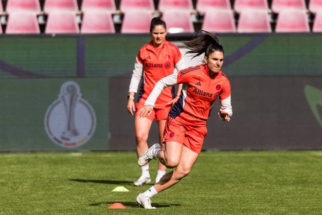 Final training FC Bayern Munich 13 05 2026 Jovana Damnjanovic FC Bayern Munich, 9 trains individually DFB Pokal 46 final women, VfL Wolfsburg FC Bayern Munich, final training FC Bayern Munich, Cologne, RheinEnergiestadion on 13 05 2026 Copyright: xBEAUTIFULxSPORTS Wunderlx