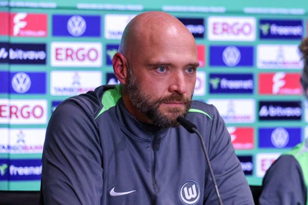 Cologne, Germany 13 May 2026 46 DFB Cup Womens Final 2026 VfL Wolfsburg Women vs FC Bayern Munich Women Final Press Conference In the picture head coach Stephan Lerch VfL at the final press conference in Cologne Copyright: HMBxMedia MadeleinexFantini
