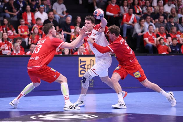HANDBALL - IHF WC quali, AUT vs POL GRAZ,AUSTRIA,13.MAY.26 - HANDBALL - IHF World Championship, WM, Weltmeisterschaft 2027, European qualification, play off, OEHB international match, Länderspiel, Nationalmannschaft Austria vs Poland. Image shows Mykola Bilyk (Austria), Wiktor Tomczak (Poland) and Sebastian Frimmel (Austria). GEPAxpictures xChrisxBauer
