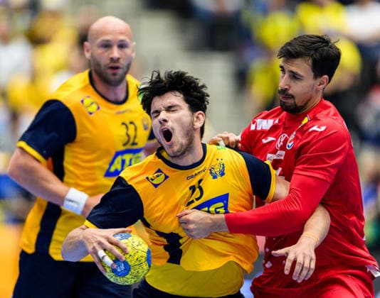 260513 Nikola Roganovic of Sweden and Ivan Martinovic of Croatia during the international friendly handball match between Sweden and Croatia on May 13, 2026 in Kristianstad Photo Petter Arvidson BILDBYRAN kod PA PA1213 handball handboll handball träningsmatch sverige sweden croatia friendly match sverige bbeng sverige sweden  Copyright: PETTERxARVIDSON BB260513PA055