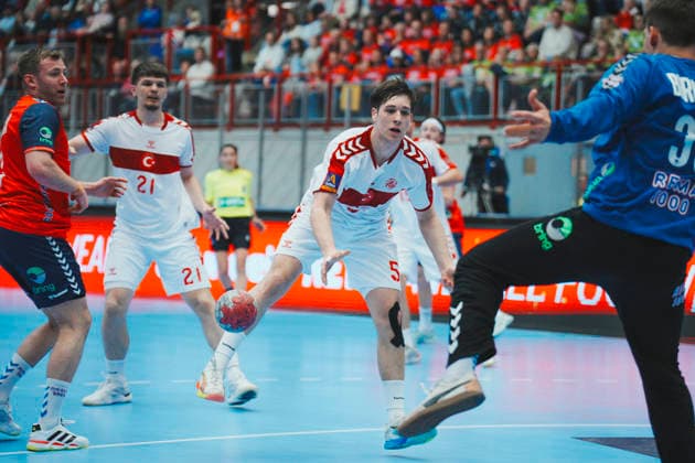 World Championship qualification men s handball Norway Turkey Gjovik 20260513 Turkey s Sadik Emre Herseklioglu during the World Championship qualifying match in men s handball between Norway and Turkey in Gjovik Olympic Mountain Hall Photo Stian Lysberg Solum NTB Gjovik Norway EDITORIAL USE ONLY RESTRICTED USE FOR BETTING COMPANIES  Copyright: xStianxLysbergxSolumx xNTBx