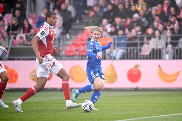 Stade Brestois 29 v RC Strasbourg Alsace - Ligue 1 McDonald s 2025 2026 71 Raphael LE GUEN (sb29) - 11 Sebastian NANASI (rcsa) during the Ligue 1 McDonald s match between Brest and Strasbourg at Stade Francis Le Ble on May 13, 2026 in Brest, France. Brest France  Copyright: xEwenxGavetx 776496228