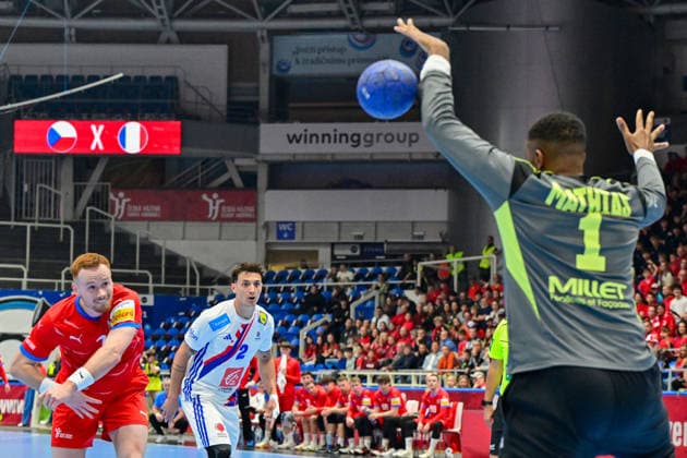 L-R Tomas Piroch (CZE) and Yanis Lenne and Romain Mathias (both FRA) in action during the World Handball Championship qualification playoff men s match: Czechia vs France in Brno, Czech Republic, May 13, 2026. (CTKxPhoto VaclavxSalek) CTKPhotoP2026051309050  CTKPhotoP2026051309050