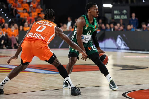 May 13, 2026, Valencia, Valencia, Spain: Brancou Badio, of Valencia Basket and TJ Shorts of Panathinaikos AKTOR Athens in action during the EuroLeague Play Off Game 5 match between Valencia Basket and Panathinaikos Aktor Athens at Roig Arena on May 13, 2026 in Valencia, Spain. Valencia Spain - ZUMAa181 20260513_zaa_a181_117 Copyright: xIrinaxR.xHipolitox