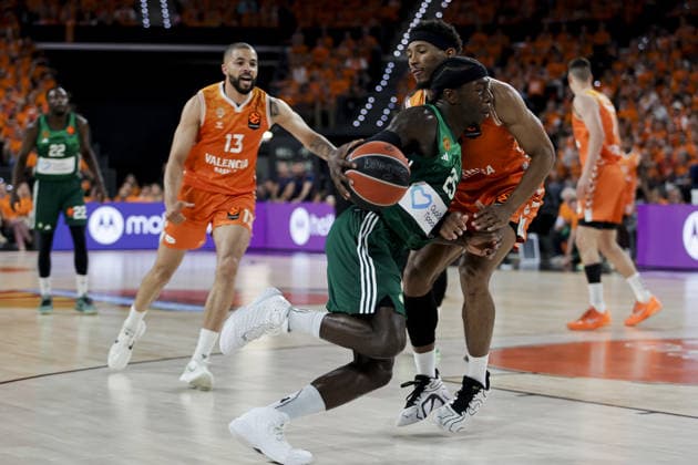 Valencia Basket v Panathinaikos AKTOR - EuroLeague VALENCIA , SPAIN - MAY 13: Kendrick Nunn during Euroleague match between Valencia Basket and Panathinaikos AKTOR Athens at Roig Arena on May 13, 2026. Jose Miguel Fernandez Anadolu Valencia Spain. Editorial use only. Please get in touch for any other usage.  Copyright: x2026xAnadoluxJosexMiguelxFernandezx