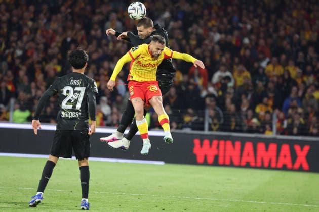 FOOTBALL : RC Lens vs Paris Saint-Germain - Ligue 1 J29 - 13 05 2026 Lucas HERNANDEZ (PSG) et Ruben AGUILAR (RC Lens) lors du match RC Lens vs Paris Saint-Germain, Ligue 1 J29, stade Bollaert-Delelis, le 13 mai 2026 - photo Laurent Sanson PsnewZ  Copyright: xLaurentxSANSONx xPsnewZx