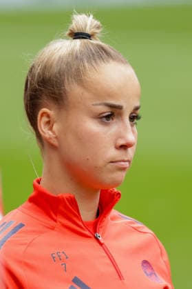 13 05 2026, xgrfx, Football DFB Cup Final, FC Bayern Munich Press Conference and Final Training v l Giulia Gwinn FC Bayern Munich DFL DFB REGULATIONS PROHIBIT ANY USE OF PHOTOGRAPHS as IMAGE SEQUENCES and or QUASI VIDEO Cologne